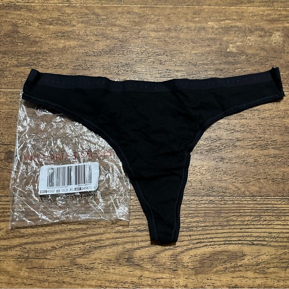 VICTORIA'S SECRET COTTON STRETCH THONG NWT/NIP XL - Picture 1 of 3